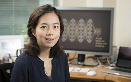 李飞飞最新访谈:AI怎么能代替人呢?主题相关图片