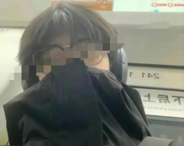 “胖猫事件”引人深思，纯爱战士该何去何从