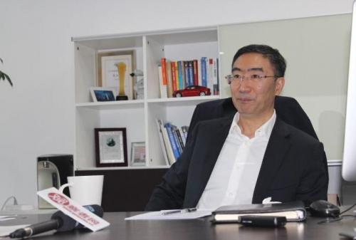 零跑朱江明称中国车企CEO最惨：每月发月报 李想又发明了周报